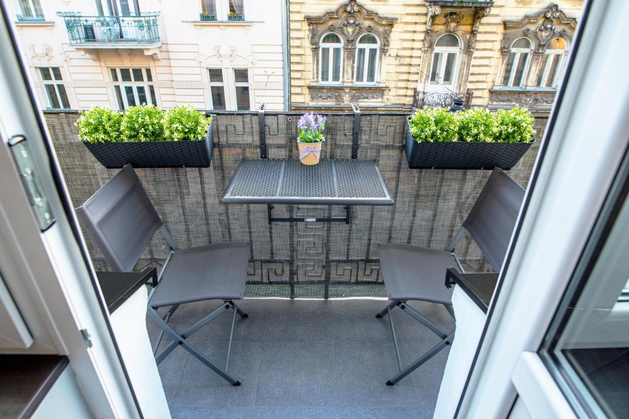 Tribeca City Center Apartments クラクフ エクステリア 写真